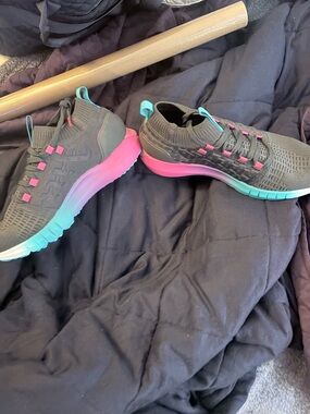 Men’s colorful under armor athletic shoes